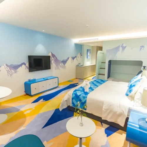 Family Room (Big bed)