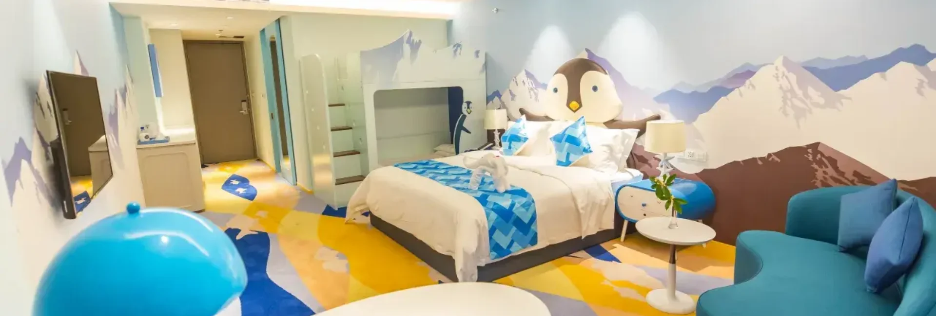 Family Room (Big bed)