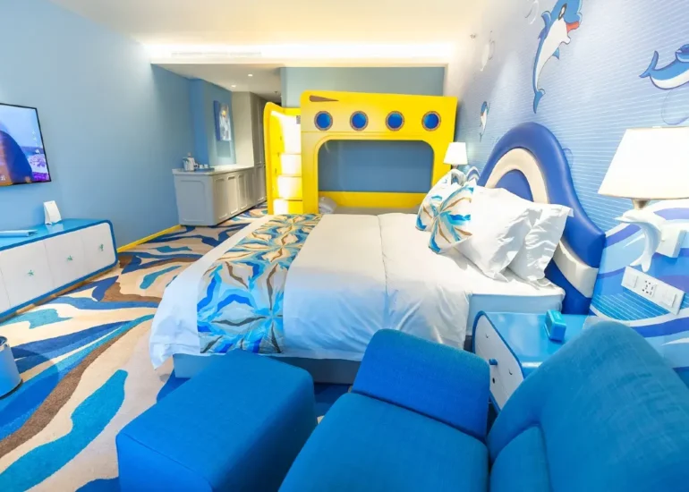 dolphin Family King-Size Room